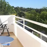 Lovely New W/ Pool Apartman