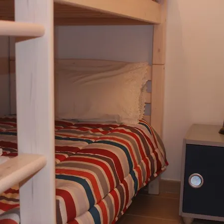 Lovely New W/ Pool Appartement *