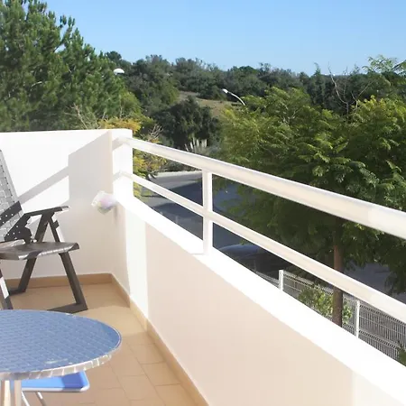 Lovely New W/ Pool Appartement