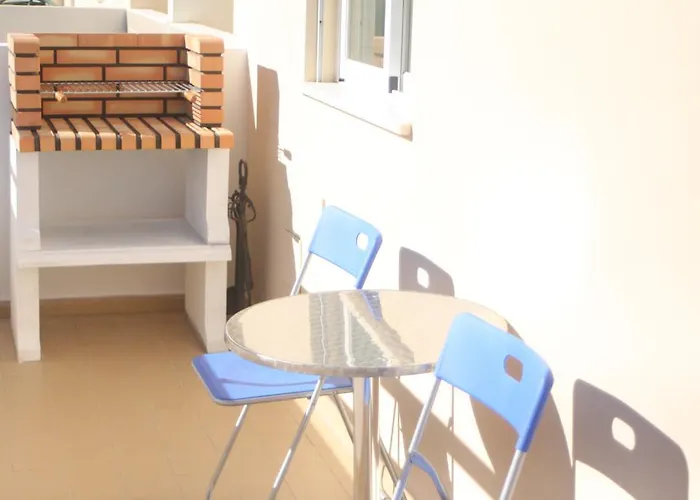 Lovely New W/ Pool Apartamento