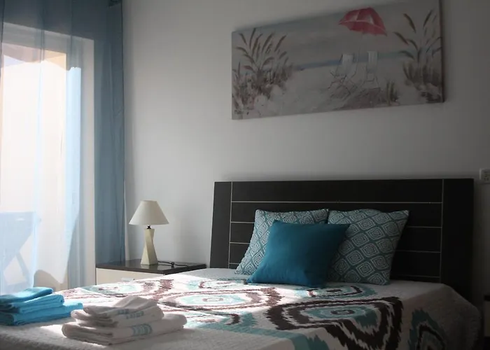 Apartamento Lovely New W/ Pool Albufeira