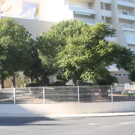 Lovely New W/ Pool Apartment *